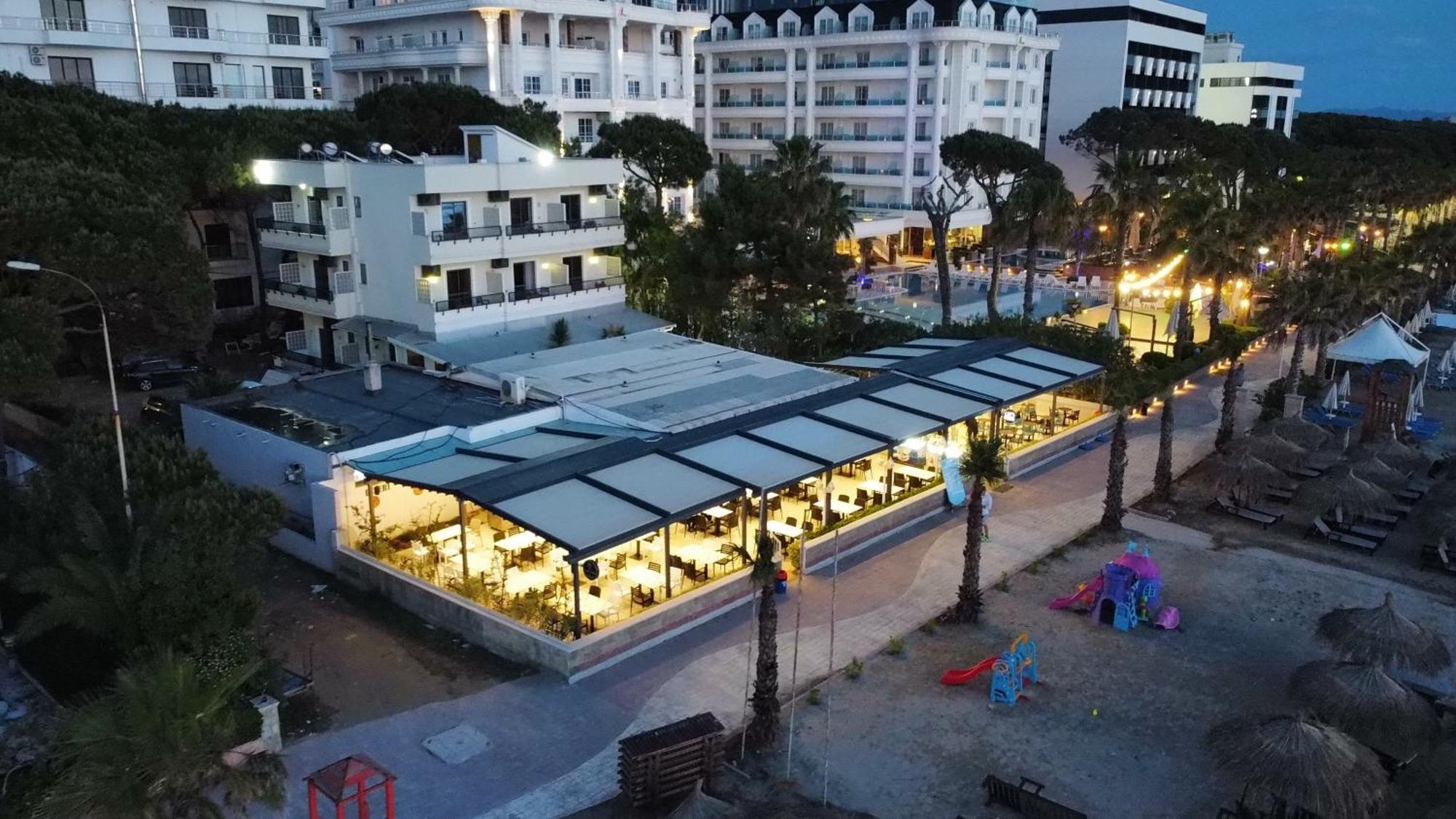 Okej Hotel Голем Екстериор снимка
